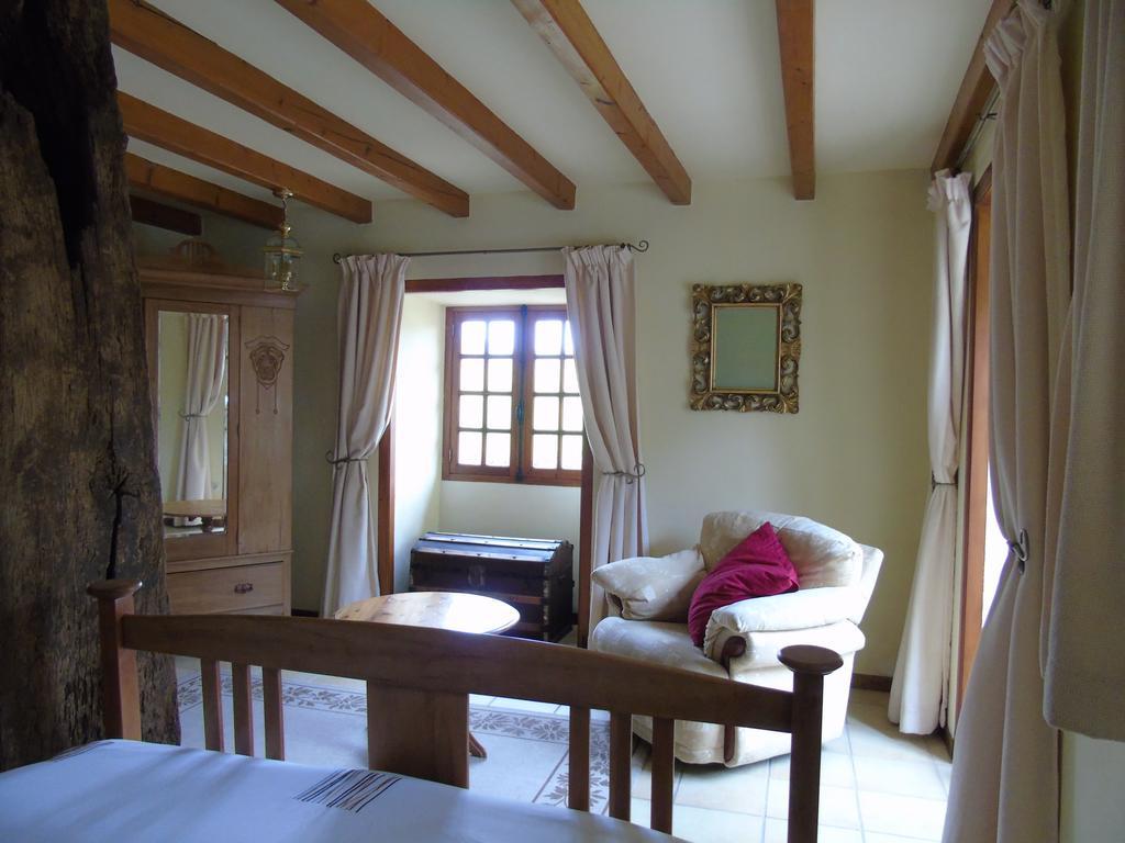 Gite Chez Marot Villa Varaignes Esterno foto
