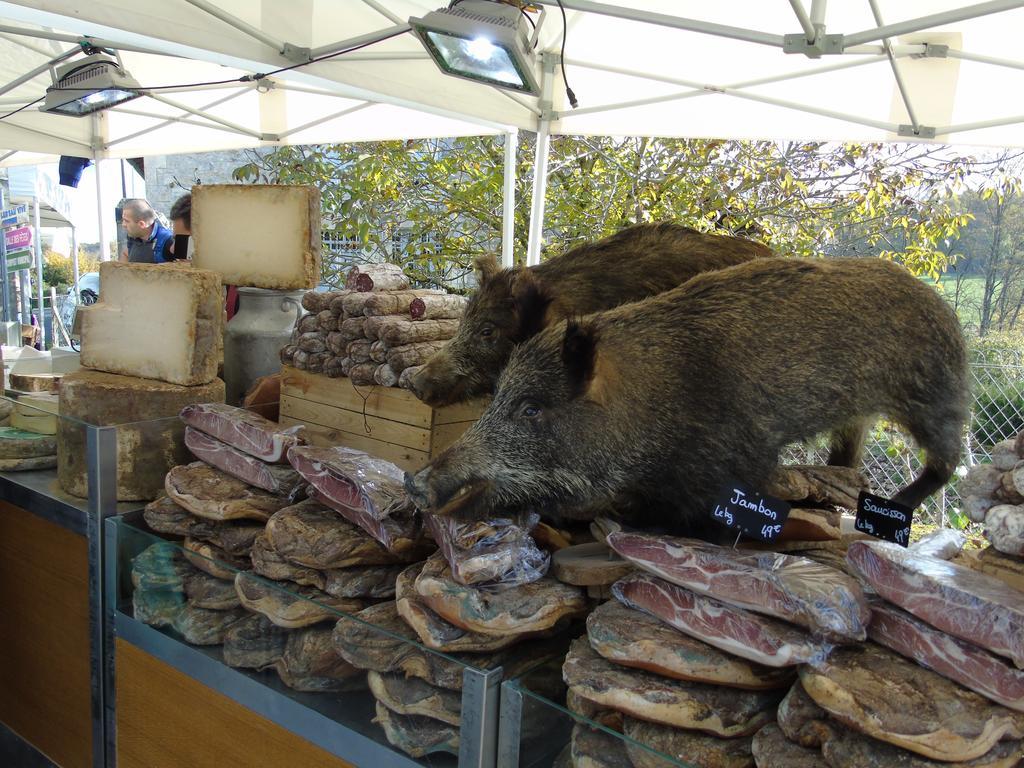 Gite Chez Marot Villa Varaignes Esterno foto