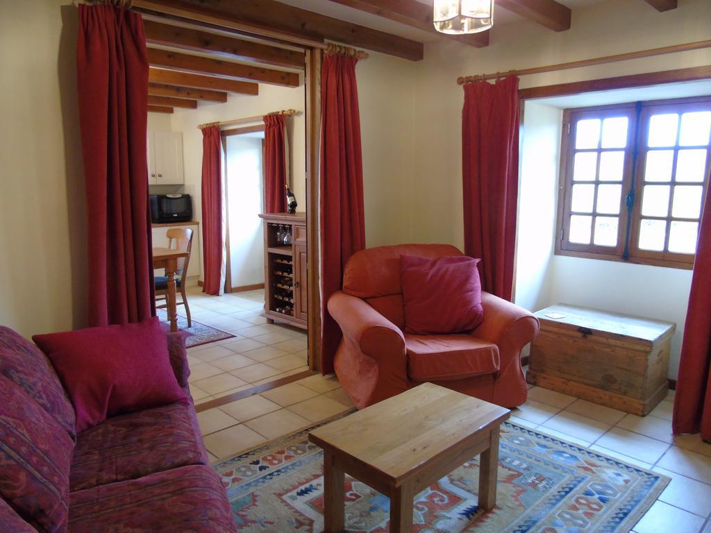 Gite Chez Marot Villa Varaignes Esterno foto
