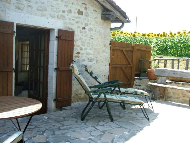 Gite Chez Marot Villa Varaignes Esterno foto
